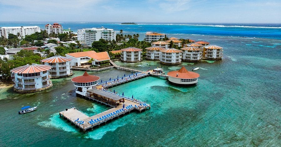 La isla San Andrés tendría una ocupación de 75,3%, por encima del registro alcanzado en la misma temporada de 2025 - crédito Decameron Aquarium