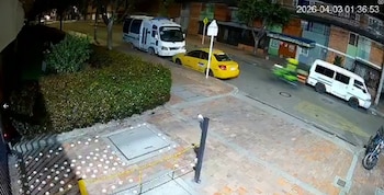 La Policía Metropolitana de Bogotá aún no se pronuncia oficialmente sobre el hecho, mientras crece la presión social por respuestas claras - crédito @ColombiaOscura / X