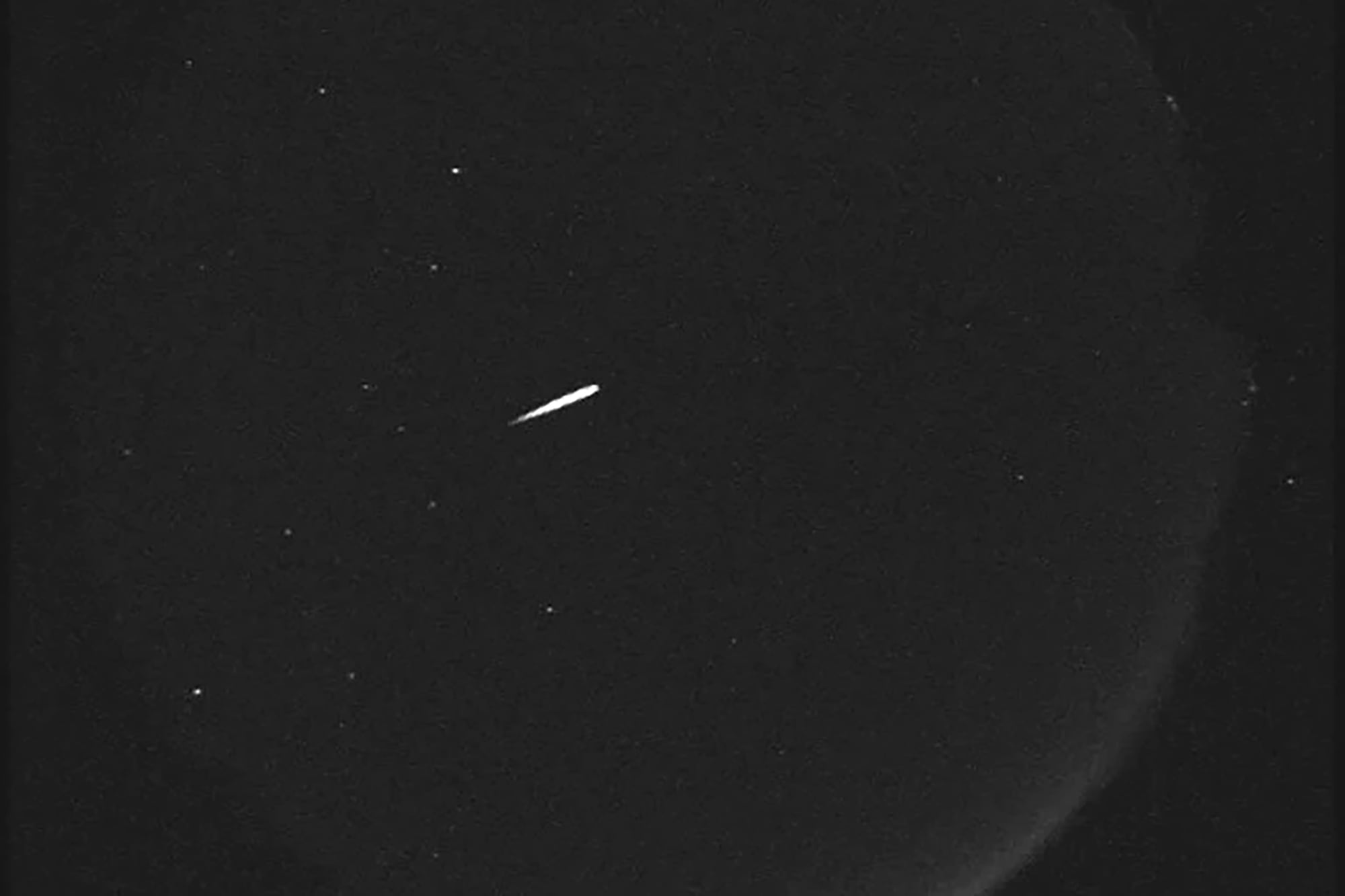 Los escombros del cometa 1P/Halley producen el fenómeno celeste durante la órbita de la Tierra. (Laboratorio de Propulsión a Chorro/NASA vía AP)