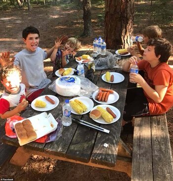 La familia Presley parecía increíblemente unida (Foto: Facebook)