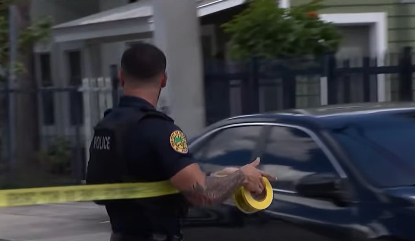 El despacho de emergencias del 911 registró que un hombre hirió a una mujer en el cuello con un cúter (NBC6)
