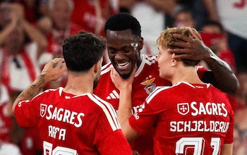 El delantero colombiano fue vital para la goleada de las "Águilas" de Lisboa en el partido de clasificación de la UEFA Europa League-crédito @SLBenfica/X