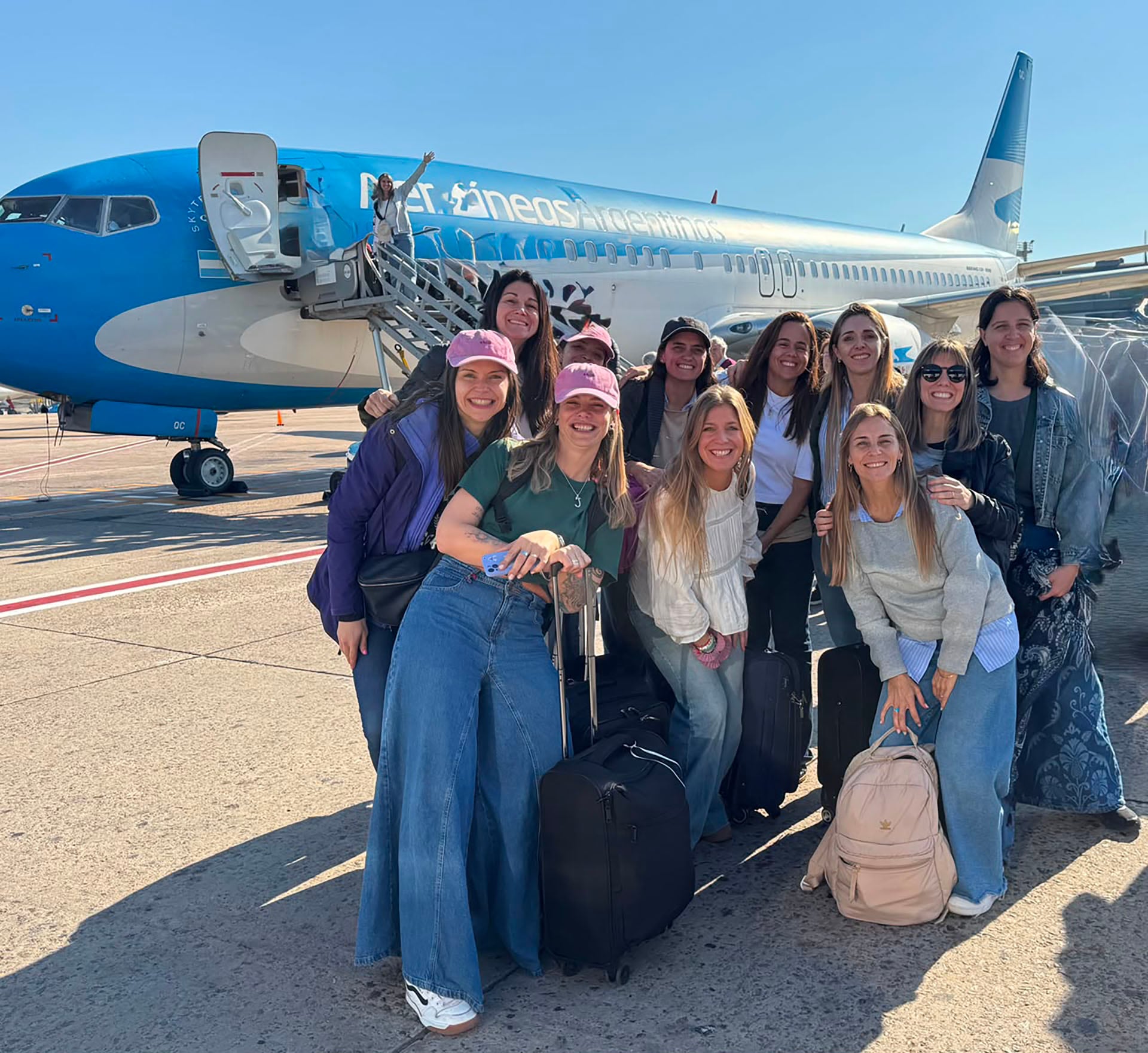 Desde Argentina, España, Australia y Estados Unidos, las amigas viajaron miles de kilómetros para volver a abrazarse