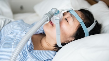 Más de 400 millones de mujeres en el mundo padecen apnea del sueño: cómo identificarla