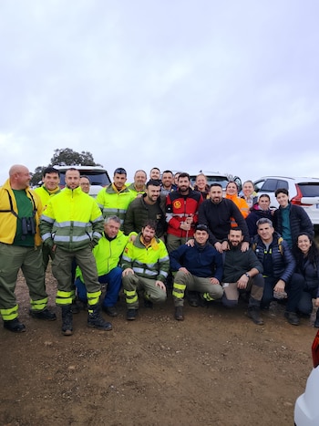 Voluntarios y bomberos que participaron