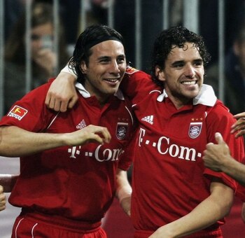 Claudio Pizarro y Owen Hargreaves