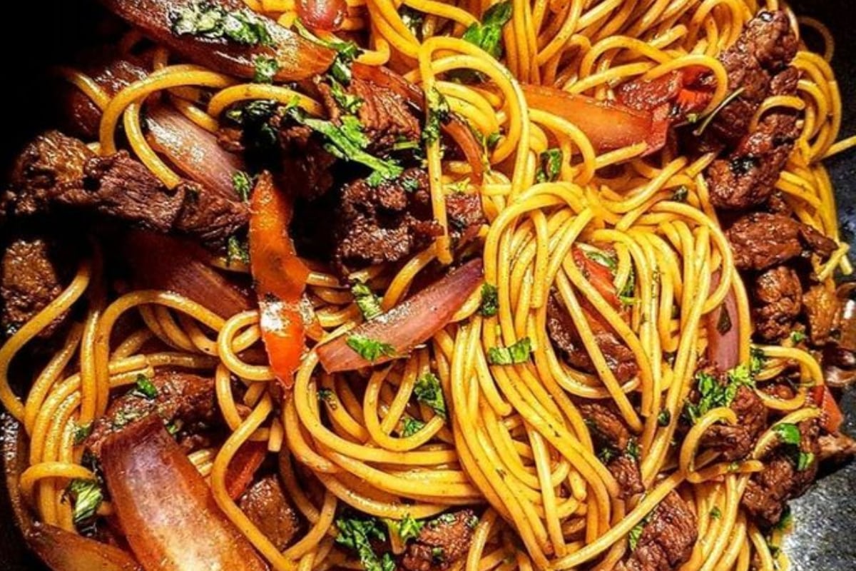 Disfruta de esta rica receta salida del famoso menú chifa. Créditos: Pedro Fernández Pinterest.