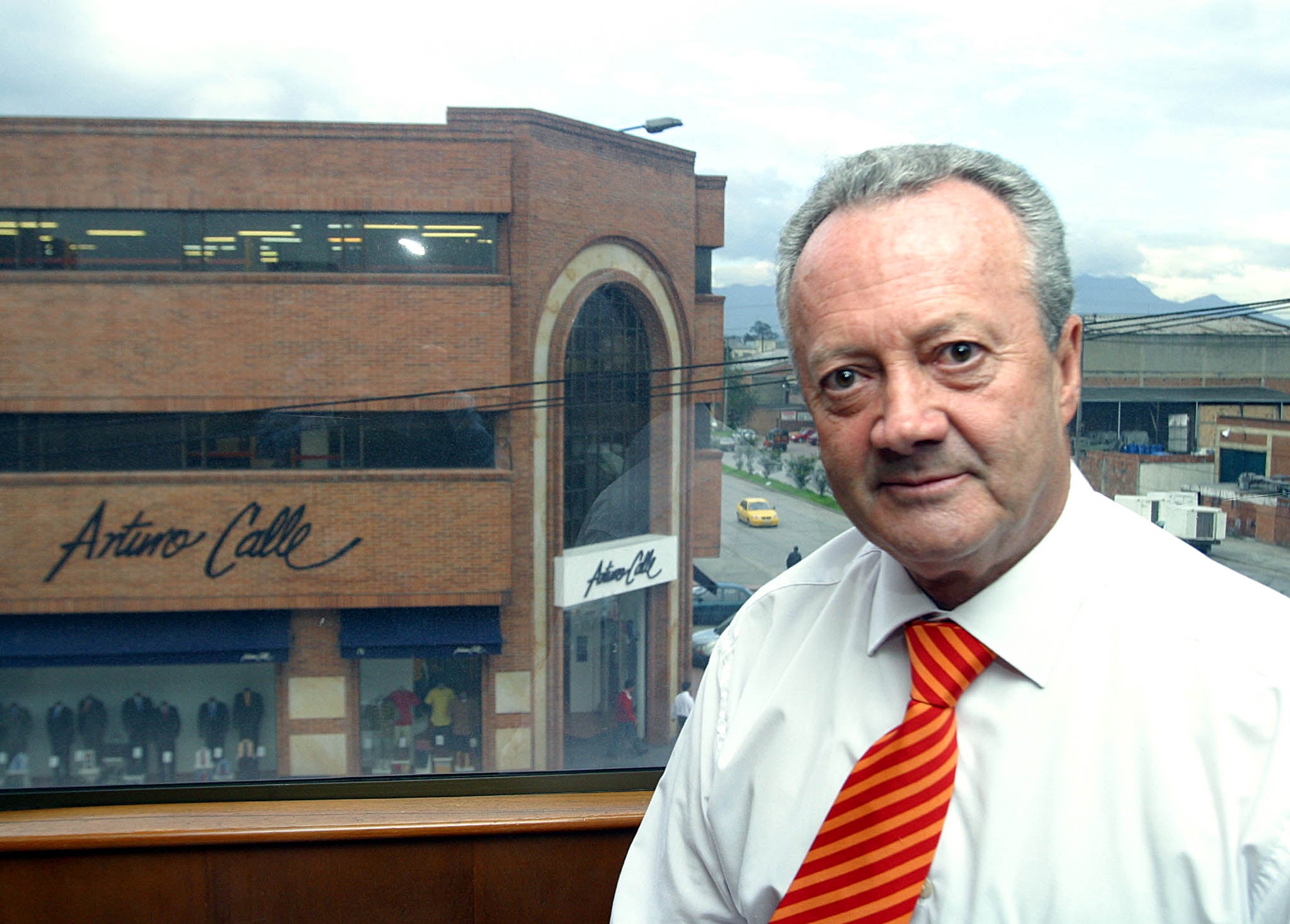 Arturo Calle alertó que el auge de Shein y Temu derivó en la pérdida de cerca de 2.000 empleos y cuestionó sus beneficios tributarios