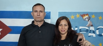 José Daniel Ferrer junto a