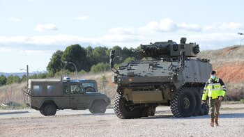 S-80 y 8x8 Dragón, los