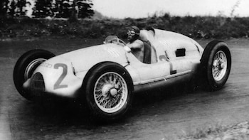 De costado, espectacular. Marca registrada