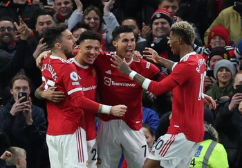 Cristiano Ronaldo festeja junto a