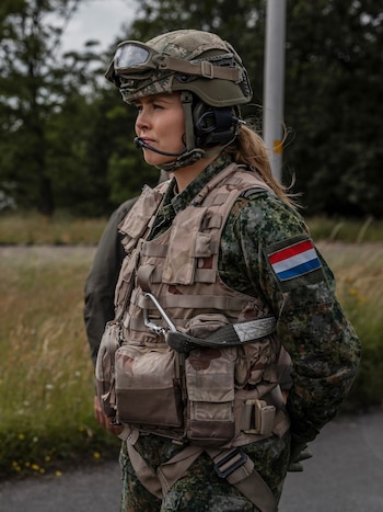 Amalia de Holanda termina su formación en la Real Fuerza Aérea (Ministerio de Defensa)