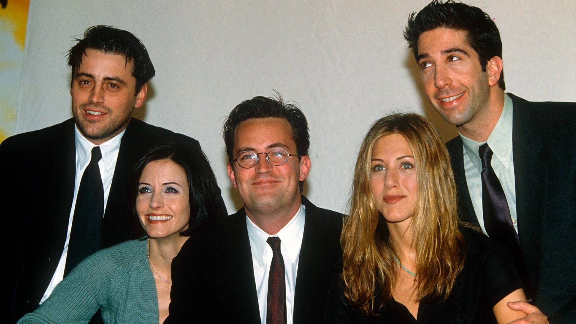 Matthew Perry y el funeral que reunió al elenco de ‘Friends’: “Se quedaron a su alrededor, llorando”