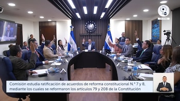 La Asamblea Legislativa abre la puerta a una circunscripción inédita mientras surgen debates por el equilibrio de poder y el futuro de la democracia salvadoreña. Nuevas ideas encuentran tanto respaldo como críticas (Captura de pantalla de la transmisión en vivo)