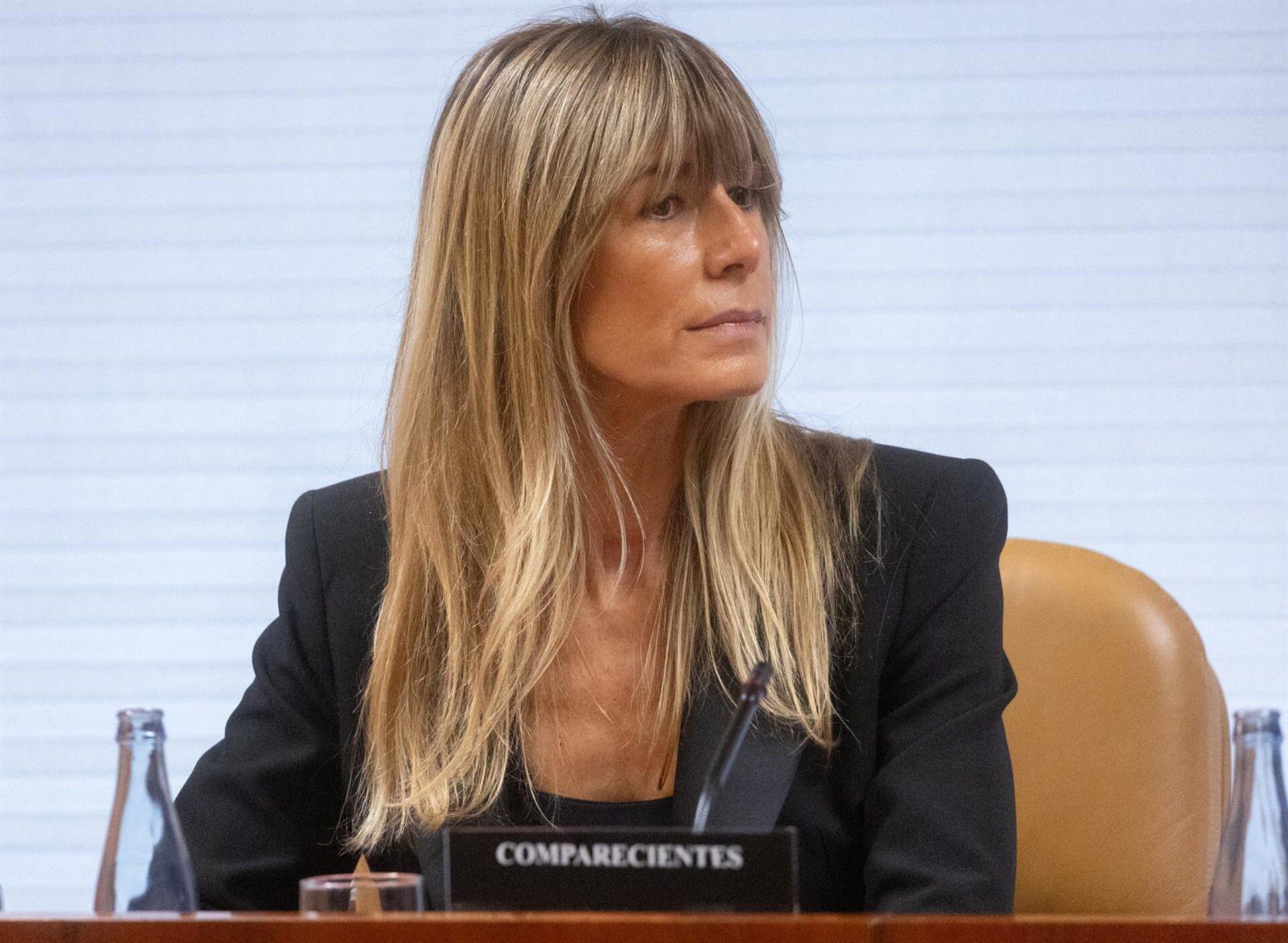 Moncloa informa a Peinado de los viajes de Begoña Gómez con su asesora y entrega sus calendarios
