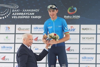 Yevgeniy Fedorov, líder del Tour de Azerbaiyán 2026 - crédito Azerbaijan Cycling Federation