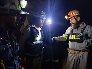 Continúan labores de búsqueda en la mina Santa Fe de Sinaloa