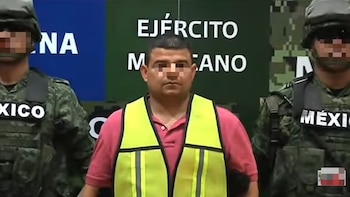 Rafael, ubicado como el R2, integranmte del CJNG, fue detenido en septiembre del 2012, sin embargo siguieron eperando, ahora él se quedará como el líder de Los R's tras la captura de su hermano Ramón el R1 Foto: Sedena