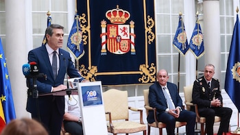 Fernández afea a Moreno su "ignorancia y desprecio" al trabajo de los Cuerpos de Seguridad contra el narcotráfico