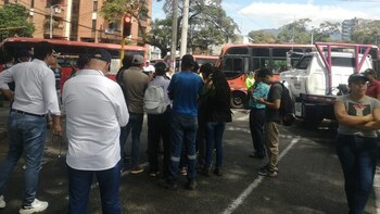 Caos en Ibagué: transportadores bloquearon