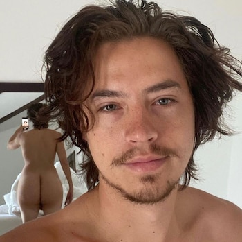 Cole Sprouse causó revuelo en