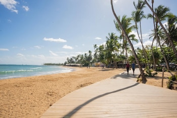 El turismo en República Dominicana sumó 5,641.659 visitantes por aire y mar en los primeros cinco meses de 2026, con un crecimiento acumulado del 8. (Cortesía: Ministerio de Turismo de República Dominicana)