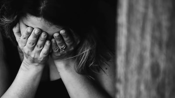 “Los más vulnerables pueden ser cualquier tipo de persona que haya sufrido un trauma”: expertos alertan sobre las secuelas psicológicas de la trata de personas