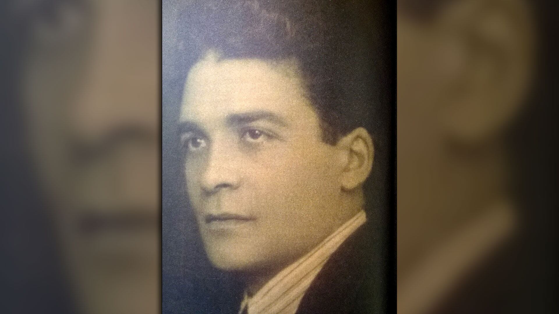 Francisco Salamone fue uno de los arquitectos más originales de nuestro pais. Su especialidad fueron las grandes obras de edificios municipales en la provincia de Buenos Aires (Wikipedia)