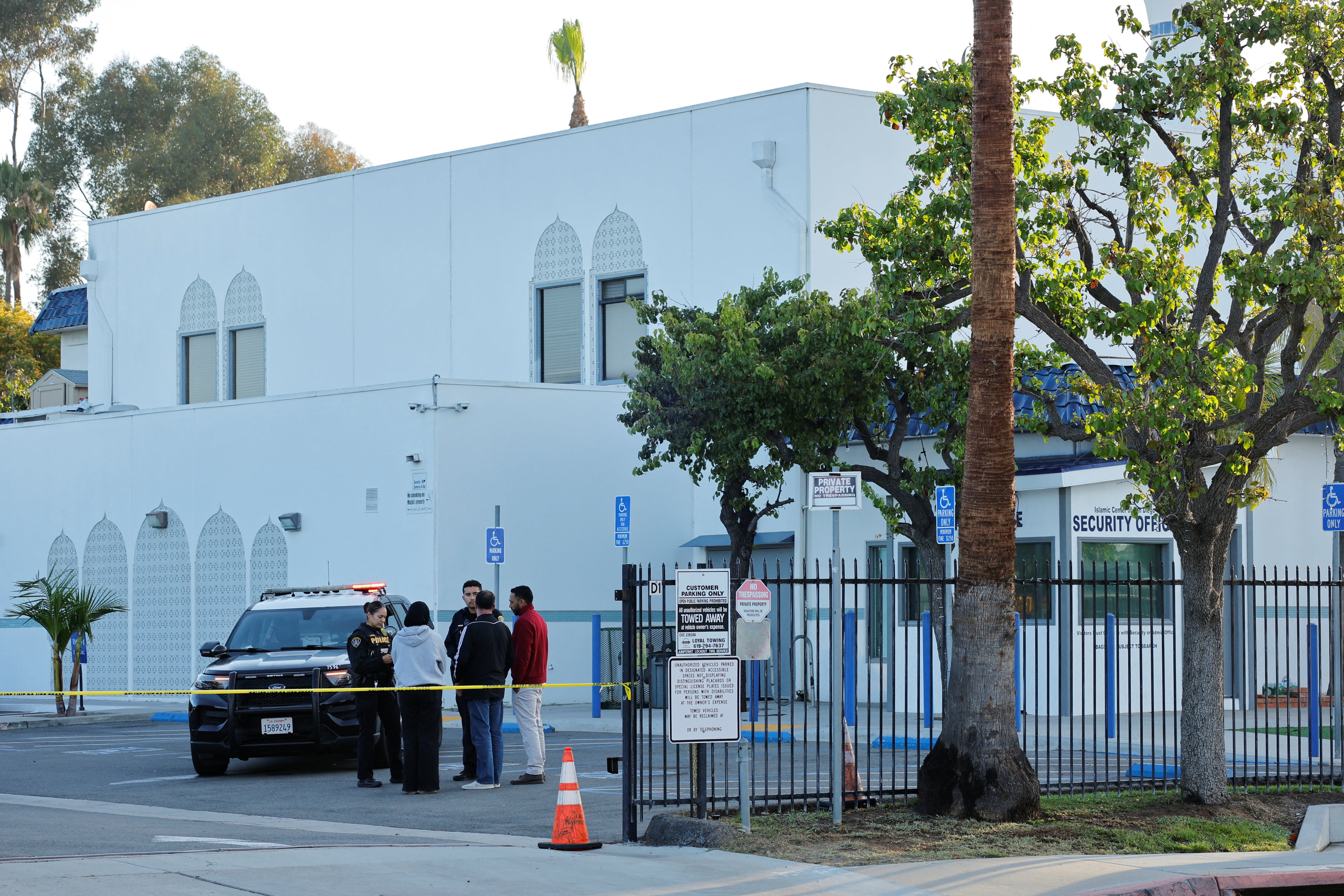 Sarah Lindsey Santiago, una adolescente de 17 años de Carolina del Norte, fue imputada por asesinato por ayudar e instigar el ataque contra una mezquita de San Diego (REUTERS/ Mike Blake)
