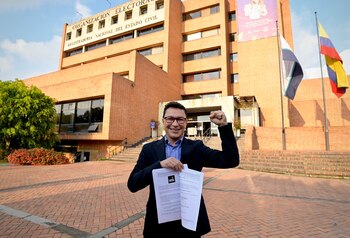 Gobernador del Magdalena, Carlos Caicedo, celebró decisión del CNE de otorgarle personería jurídica a Fuerza Ciudadana. Foto: @carlosecaicedo