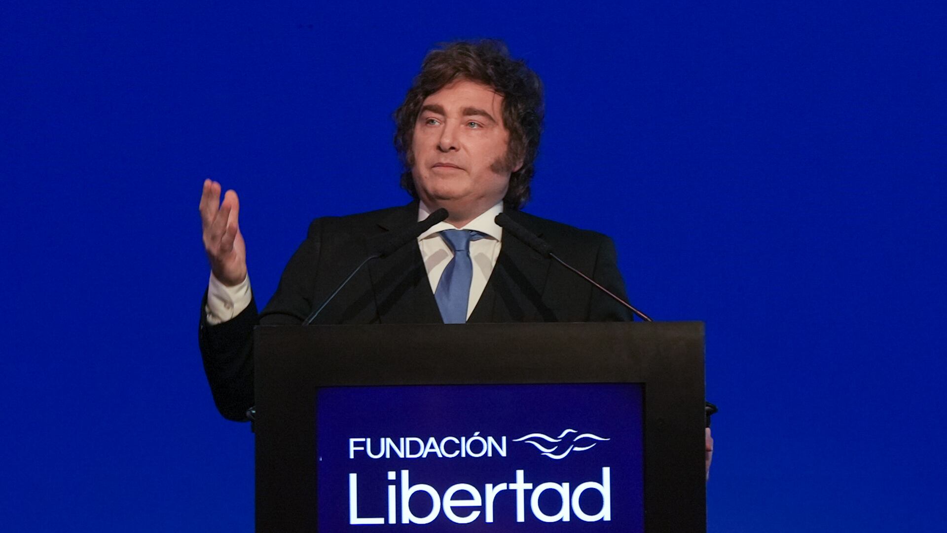 Milei defendió el rumbo económico y lanzó duras críticas a la oposición