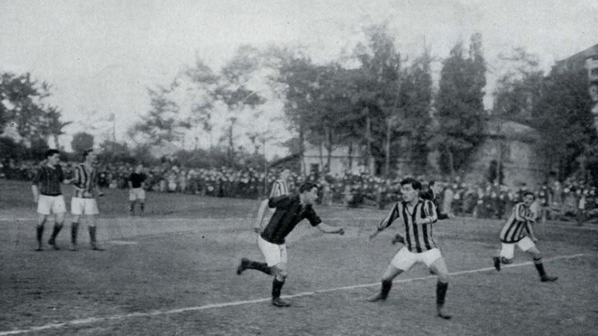 El Milan representó al mundo obrero de Milán, mientras el Inter nació de una escisión de la burguesía local