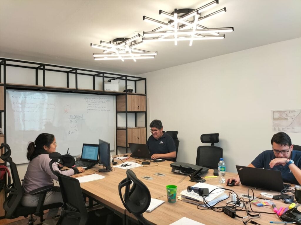 La ubicación lidera las prioridades empresariales al elegir una oficina, con un 45,6% de preferencia. Foto: ISA