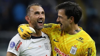 Hernán Barcos se juntó con Guillermo Viscarra tras su reciente salida de Alianza Lima y compartieron mensajes: “Historia pura”