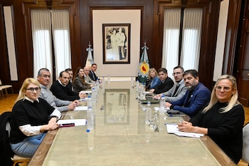 Axel Kicillof con intendentes en gobernación