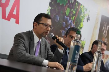 Diversas autoridades en la presentación de Pisco por el Mundo en Tacna.