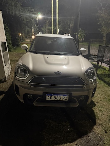 Boca a boca, contratos sin valor y una máquina de contar billetes: cómo funcionaba la estafa piramidal de Parque Leloir