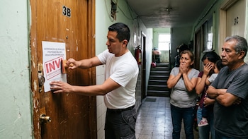 Con sellos falsos del INVI y cambio de cerraduras: así despojaban de sus departamentos a habitantes de la alcaldía Azcapotzalco