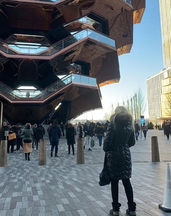 Susana Giménez, contemplando The Vessel