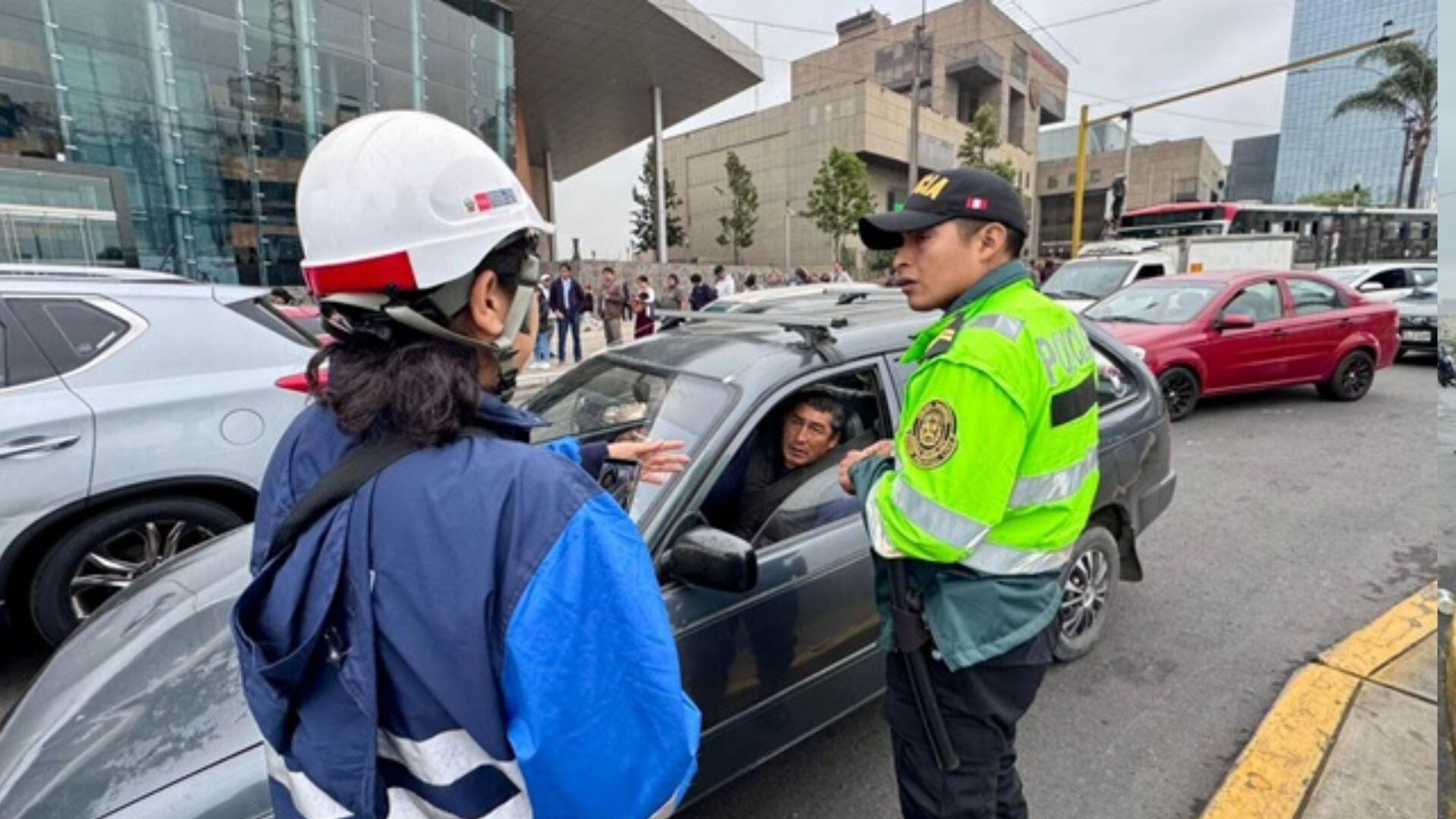 El formato adicional generó una carga administrativa que dejó miles de expedientes sin resolver y S/106 millones en recaudación potencial estancada.