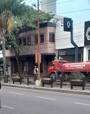 Atropelló a una motociclista y huyo con su camioneta en Santiago del Estero
