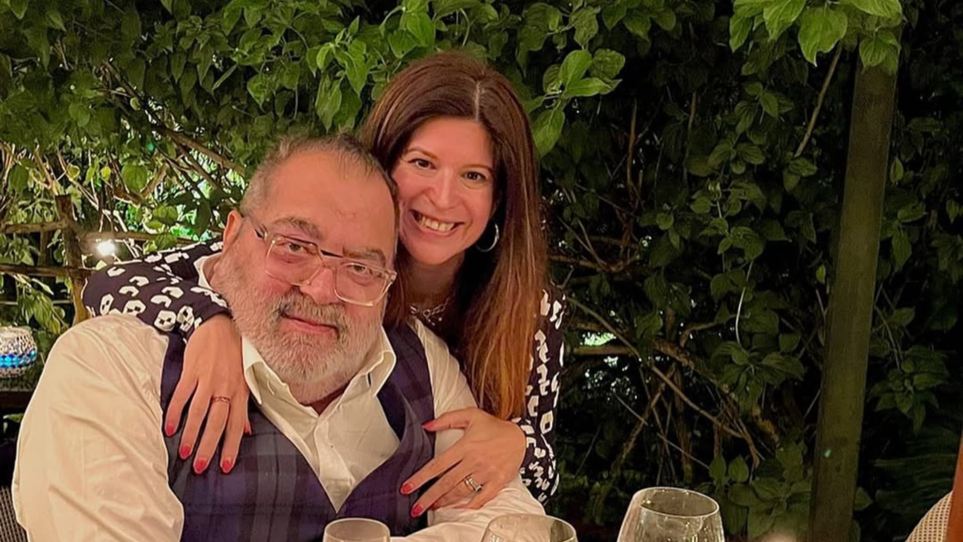 En 2022, contrajo matrimonio con la abogada Elba Marcovecchio y, pese a compartir domicilio en el Palacio Estragamou, lo hacían residiendo en departamentos separados