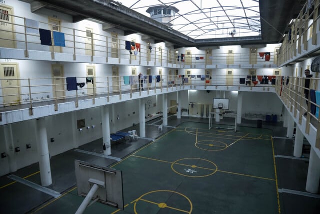 Angélica Beltrán advirtió que la centralización de la población penitenciaria en megacárceles profundiza el desarraigo familiar - crédito Colprensa