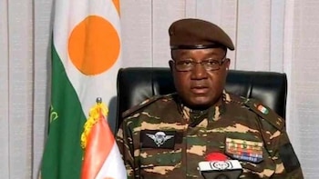 Níger acusa a Francia, Benín