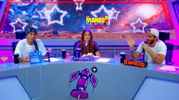 Mario Irivarren, Laura Spoya y Gerardo Pe durante el streaming de ‘La Manada’ en el momento del sismo. YouTube.