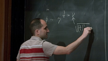 “La inteligencia artificial se usará cada vez más en la investigación”, anticipó Maldacena al analizar el futuro de la ciencia.
(Andrea Kane)