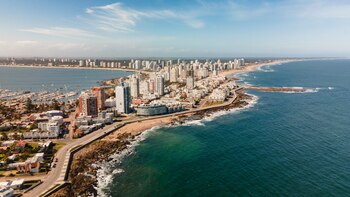 Más de 51.800 turistas peruanos