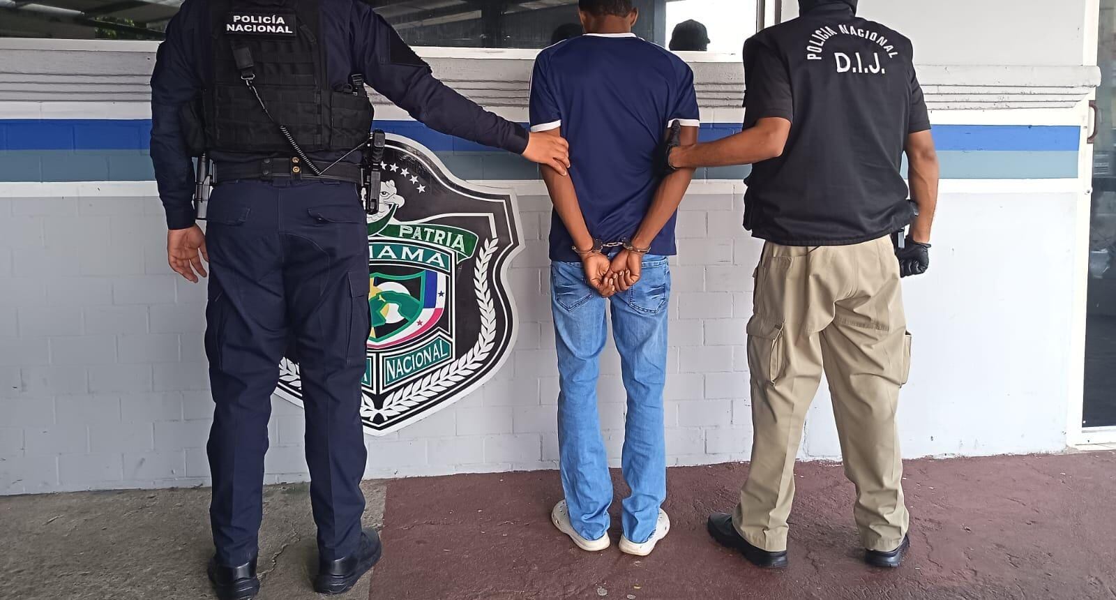 La operación SCAM incluyó allanamientos en San Miguelito y culminó con la aprehensión de un hombre investigado por privación de libertad, violación y extorsión. Tomada del MP