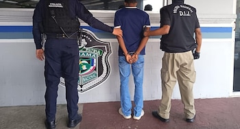 La operación SCAM incluyó allanamientos en San Miguelito y culminó con la aprehensión de un hombre investigado por privación de libertad, violación y extorsión. Tomada del MP